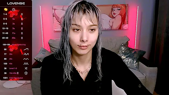 SophieAsh online show from October 12, 2025, 10:05 am