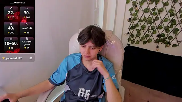 Nathaly ds online show from October 22, 2025, 7:35 pm