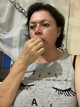 Kiravix online show from September 10, 2025, 3:55 pm