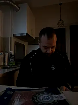 Snapshot of DavidMaros chatting on October 11, 2025, 4:35 am DavidMaros online show from October 11, 2025, 4:35 am