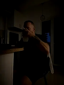 Snapshot of DavidMaros chatting on October 25, 2025, 4:22 am DavidMaros online show from October 25, 2025, 4:22 am