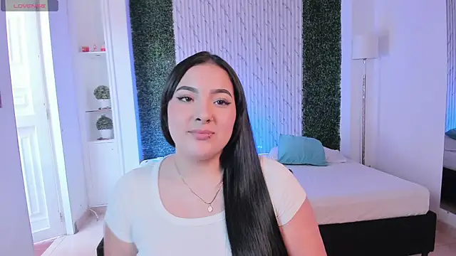 Snapshot of sofiacaramel chatting on November 25, 2025, 4:29 pm sofiacaramel online show from November 25, 2025, 4:29 pm