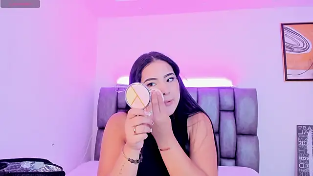 Snapshot of sofiacaramel chatting on October 29, 2025, 7:13 pm sofiacaramel online show from October 29, 2025, 7:13 pm