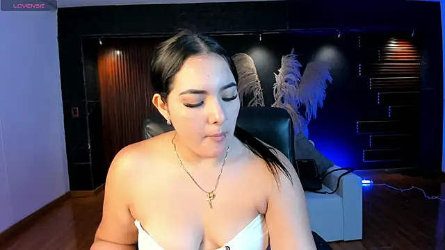 Snapshot of sofiacaramel chatting on December 14, 2025, 11:49 am sofiacaramel online show from December 14, 2025, 11:49 am