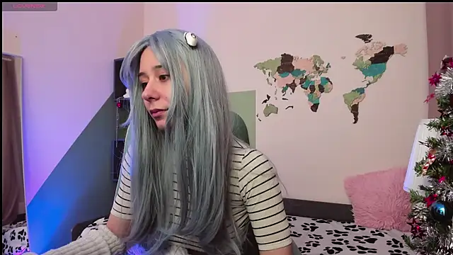 Snapshot of meomeee chatting on December 14, 2025, 4:45 pm meomeee online show from December 14, 2025, 4:45 pm