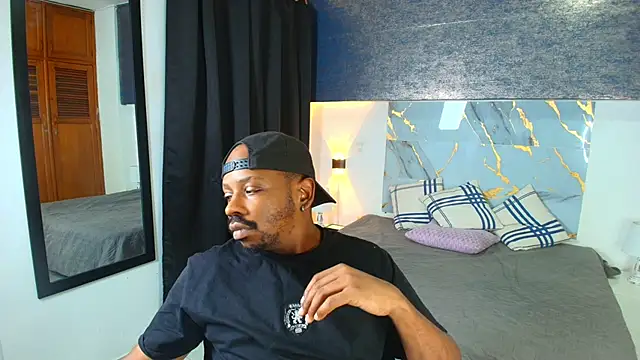 Snapshot of muller_asher chatting on November 30, 2025, 3:40 am muller asher online show from November 30, 2025, 3:40 am