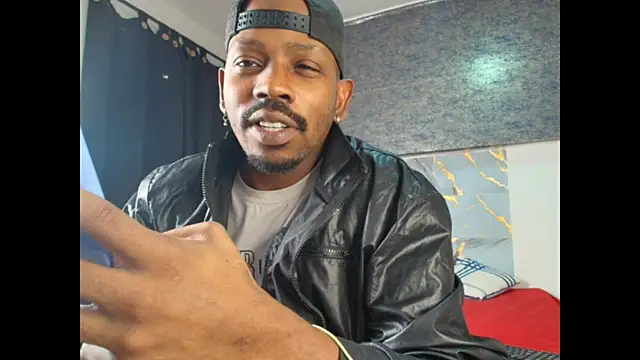 Snapshot of muller_asher chatting on November 23, 2025, 4:11 am muller asher online show from November 23, 2025, 4:11 am