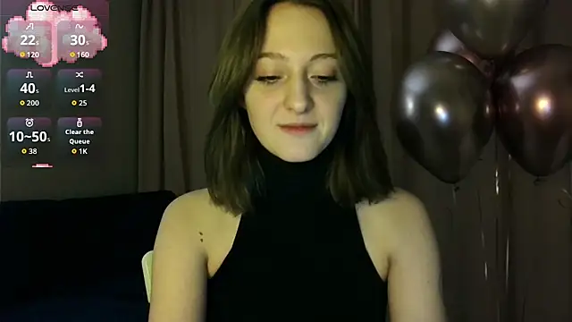 white liillyy online show from November 14, 2025, 11:19 pm