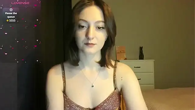 white liillyy online show from February 21, 2026, 7:38 pm