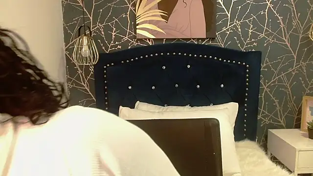 candyhot tk online show from February 7, 2026, 8:06 pm