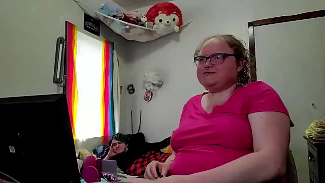 KadiSparkle online show from May 5, 2026, 10:46 pm