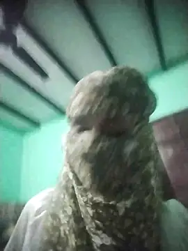 Snapshot of Sexey-Puja chatting on October 19, 2025, 2:36 am Sexey-Puja online show from October 19, 2025, 2:36 am