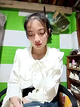 Snapshot of tdtd98 chatting on October 20, 2025, 11:33 am tdtd98 online show from October 20, 2025, 11:33 am