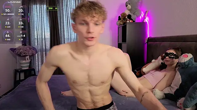 Snapshot of adam_chris chatting on October 20, 2025, 7:53 am adam chris online show from October 20, 2025, 7:53 am