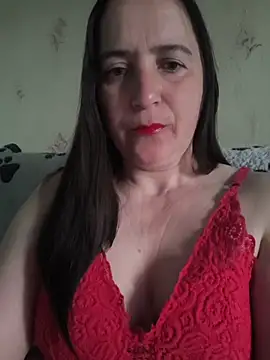 Snapshot of EvelinCutex chatting on April 21, 2026, 4:52 am EvelinCutex online show from April 21, 2026, 4:52 am