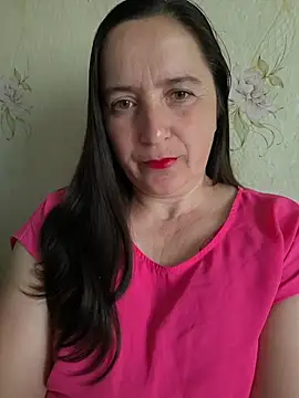 Snapshot of EvelinCutex chatting on May 26, 2026, 6:22 am EvelinCutex online show from May 26, 2026, 6:22 am
