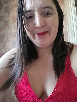 Snapshot of EvelinCutex chatting on October 22, 2025, 6:35 am EvelinCutex online show from October 22, 2025, 6:35 am