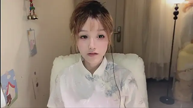 Snapshot of FuFu-puff chatting on October 18, 2025, 12:07 pm FuFu-puff online show from October 18, 2025, 12:07 pm