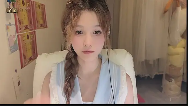 Snapshot of FuFu-puff chatting on October 13, 2025, 1:02 pm FuFu-puff online show from October 13, 2025, 1:02 pm