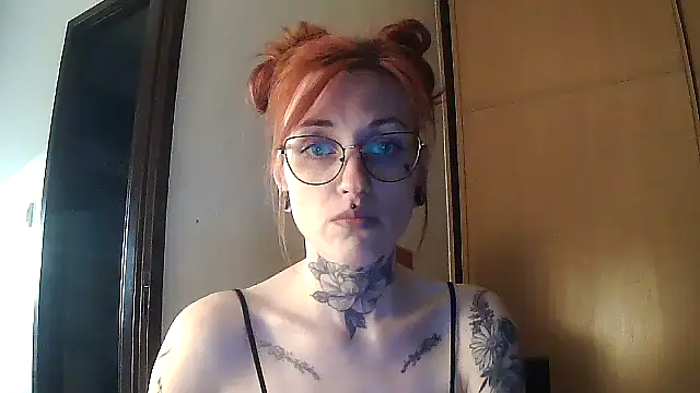 Snapshot of Zelesuida chatting on September 9, 2025, 3:05 am Zelesuida online show from September 9, 2025, 3:05 am