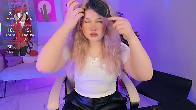 LilithNelson online show from February 4, 2026, 11:49 am