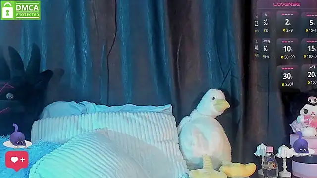 Snapshot of Bluedarkelf888 chatting on October 23, 2025, 9:35 pm Bluedarkelf888 online show from October 23, 2025, 9:35 pm