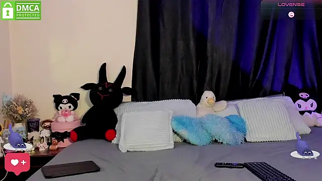 Snapshot of Bluedarkelf888 chatting on November 19, 2025, 9:59 pm Bluedarkelf888 online show from November 19, 2025, 9:59 pm