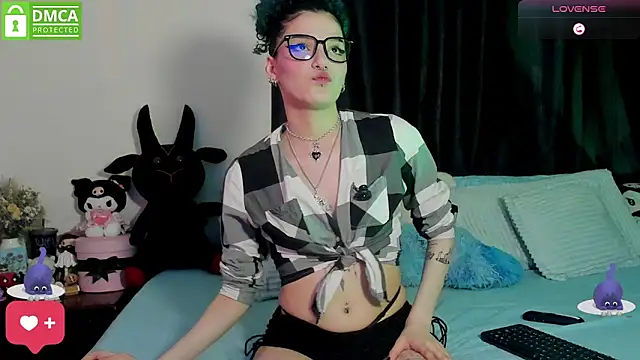 Snapshot of Bluedarkelf888 chatting on December 2, 2025, 10:11 pm Bluedarkelf888 online show from December 2, 2025, 10:11 pm