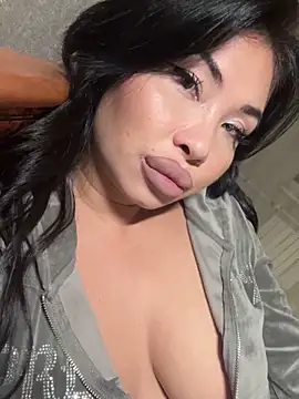 Mia stepMOM online show from September 16, 2025, 4:52 pm