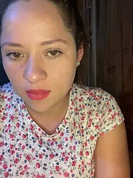 Snapshot of sabrossa chatting on March 2, 2026, 4:35 am sabrossa online show from March 2, 2026, 4:35 am