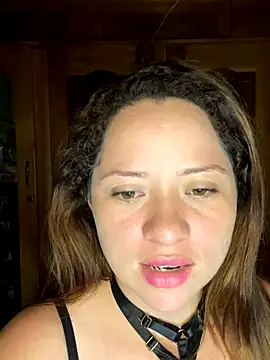 Snapshot of sabrossa chatting on October 27, 2025, 4:13 am sabrossa online show from October 27, 2025, 4:13 am