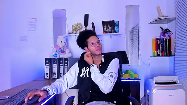 DEAMOL online show from March 11, 2026, 1:27 pm