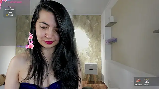 Saya Amaretto1 online show from November 18, 2025, 11:15 pm