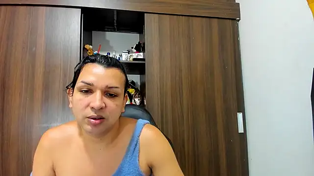 miss bigcockts online show from October 3, 2025, 6:59 am