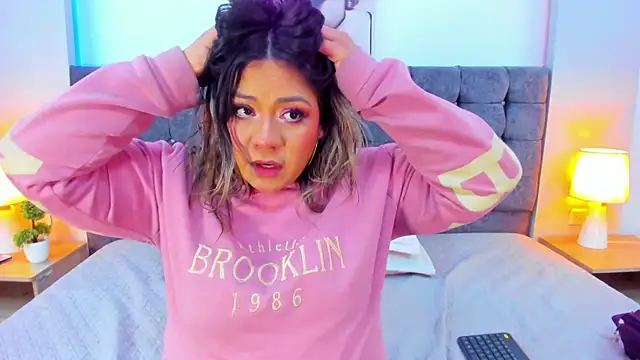 isabella horney  online show from January 10, 2026, 6:03 pm