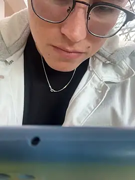 Kurtxxx22 online show from January 14, 2026, 8:56 pm