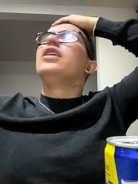 Kurtxxx22 online show from October 30, 2025, 4:55 am