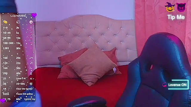 Snapshot of lailahdark chatting on October 23, 2025, 4:44 am lailahdark online show from October 23, 2025, 4:44 am