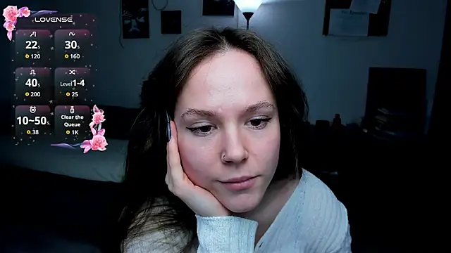 Snapshot of cute_little_ass chatting on April 19, 2026, 6:10 pm cute little ass online show from April 19, 2026, 6:10 pm