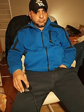 SmokedAlloy2 online show from March 27, 2026, 7:37 pm