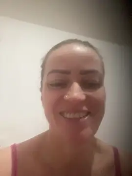 Snapshot of Alerquinasc chatting on May 19, 2026, 7:37 am Alerquinasc online show from May 19, 2026, 7:37 am