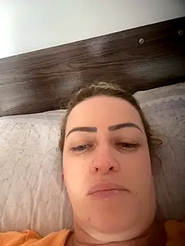 Snapshot of Alerquinasc chatting on November 4, 2025, 4:33 pm Alerquinasc online show from November 4, 2025, 4:33 pm