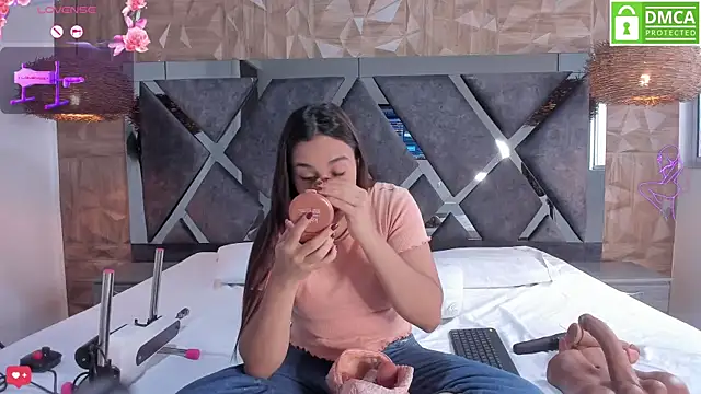 Snapshot of Selene__Lopez_ chatting on June 5, 2026, 7:30 pm Selene Lopez online show from June 5, 2026, 7:30 pm