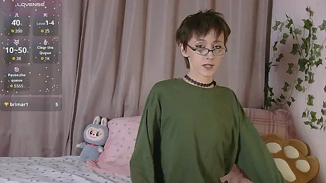 Snapshot of NextVibe_ chatting on April 10, 2026, 5:42 pm NextVibe online show from April 10, 2026, 5:42 pm