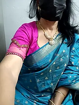 ammala honey online show from October 31, 2025, 3:08 pm