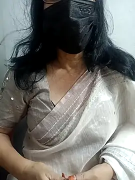 ammala honey online show from November 16, 2025, 6:12 pm