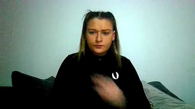 Snapshot of RUBY-ROSE-SWINGS chatting on October 25, 2025, 6:56 am RUBY-ROSE-SWINGS online show from October 25, 2025, 6:56 am