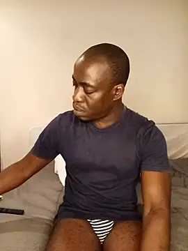 WaiterZim online show from October 12, 2025, 7:59 pm