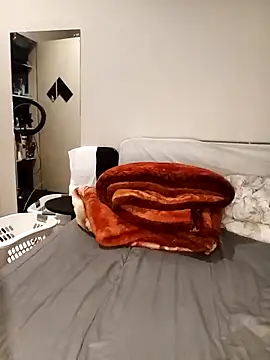 WaiterZim online show from October 21, 2025, 10:53 pm