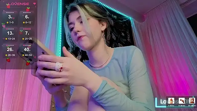 Snapshot of Miko_Meow chatting on May 26, 2026, 5:55 pm Miko Meow online show from May 26, 2026, 5:55 pm